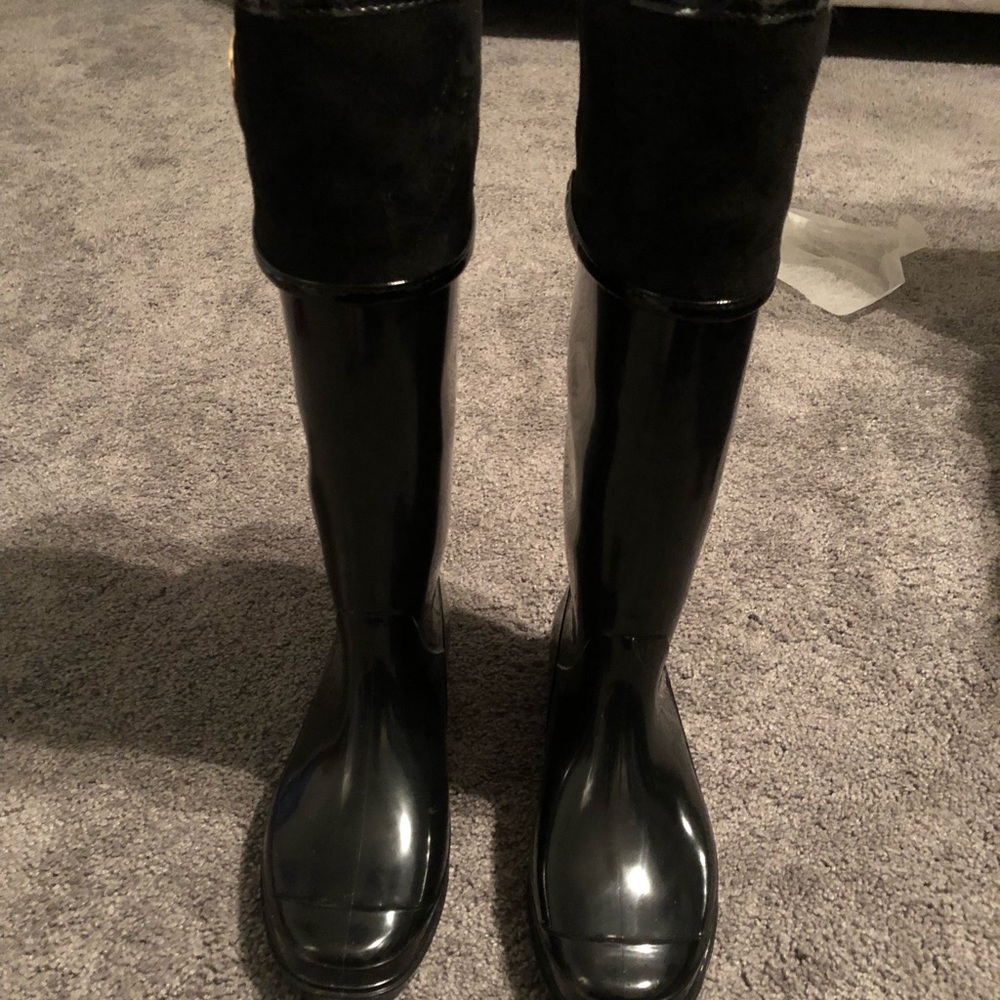 Tommy Hilfiger rain boots
